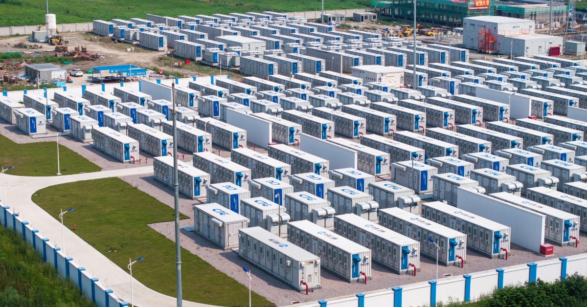Découvrez comment les caméras FLIR ont aidé une entreprise de stockage de batteries de véhicules électriques à optimiser son processus de production, garantissant l’intégrité et la sécurité des cellules de batterie.